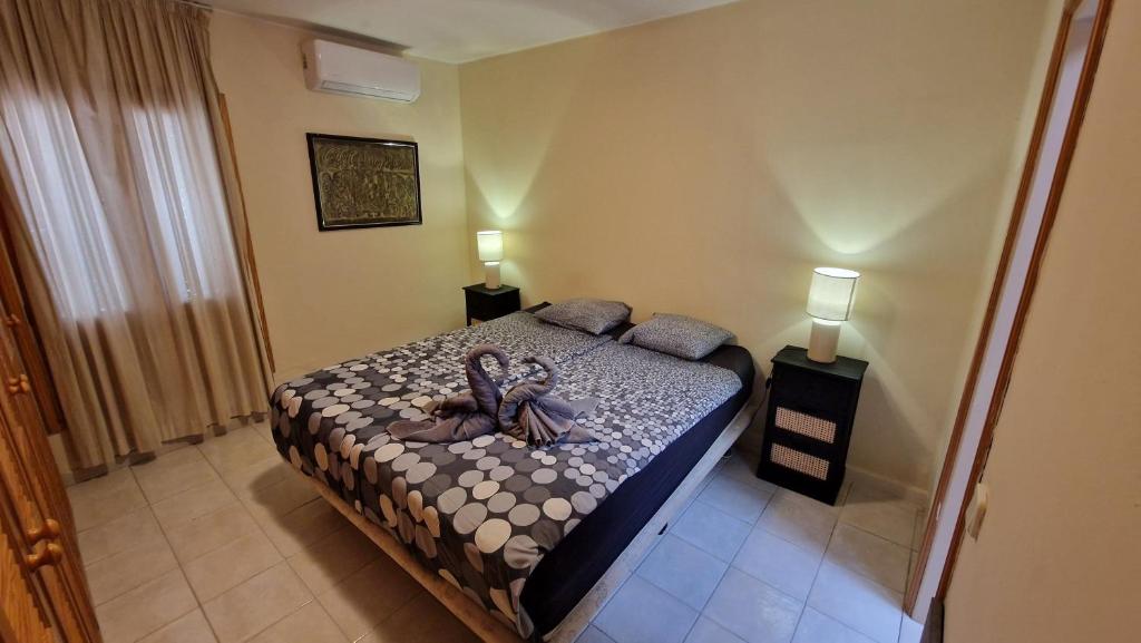 Postel nebo postele na pokoji v ubytování Komplett Ausgestattetes Ferienhaus In Bester Lage,