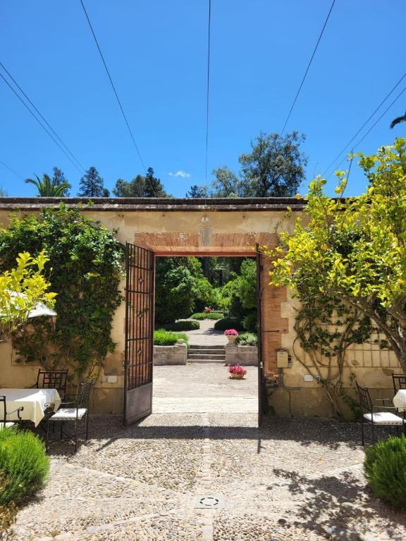 Vonkajšia záhrada v ubytovaní Casa Viña de Alcántara