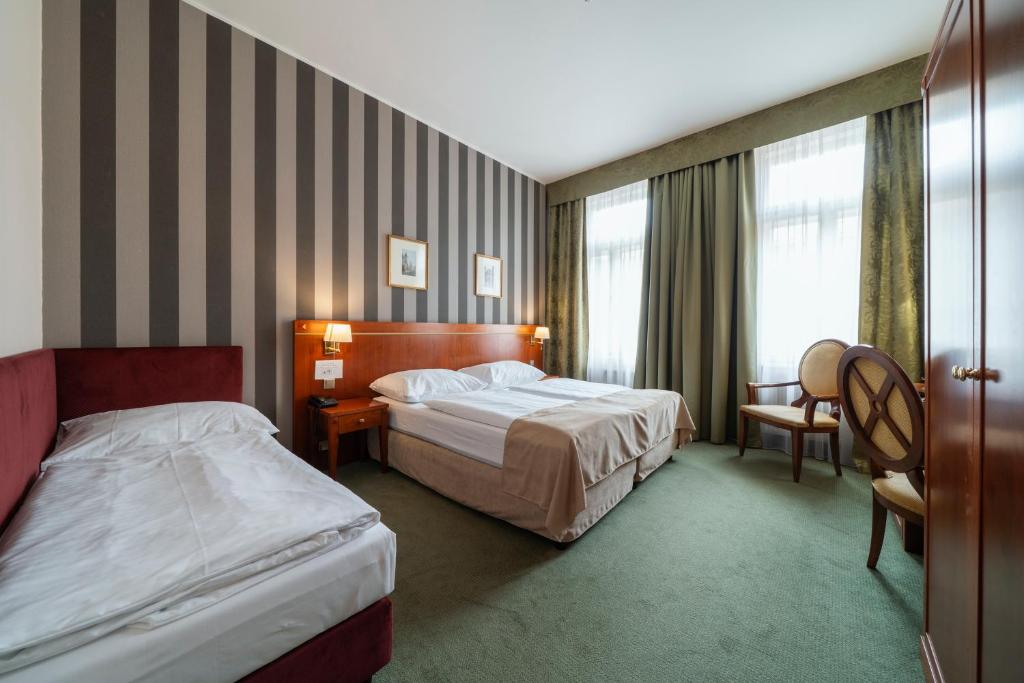 Hotel Raffaello Prague - Resim 5