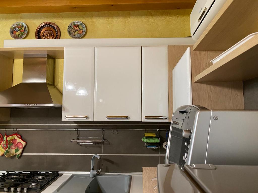 Kuchyňa alebo kuchynka v ubytovaní Casa di Sabry