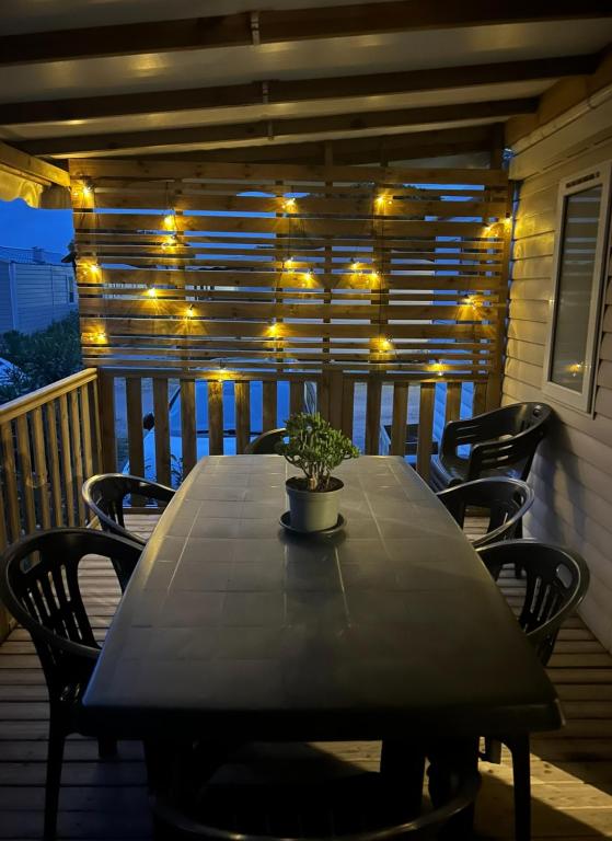 Photo de la galerie de l'établissement Le paradis des anges - Camping Siblu MAr Estang, à Canet