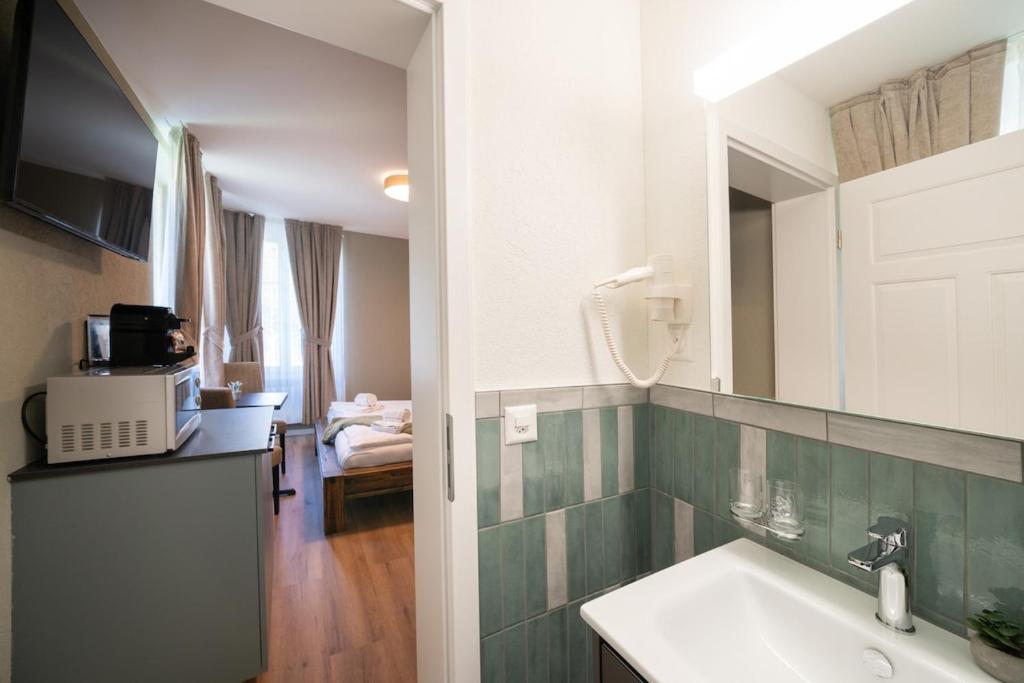 BetweenLakes Studio 1st floor east - Resim 3