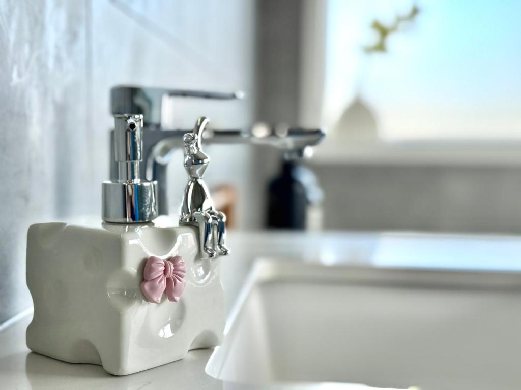 Newly Built 3 BDMs Besides Chartwell Shopping Mall - Resim 34