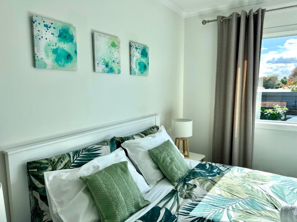 Newly Built 3 BDMs Besides Chartwell Shopping Mall - Resim 40