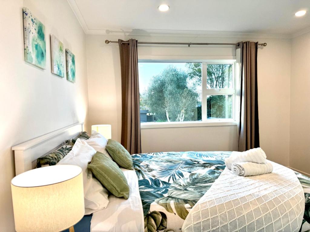 Newly Built 3 BDMs Besides Chartwell Shopping Mall - Resim 16