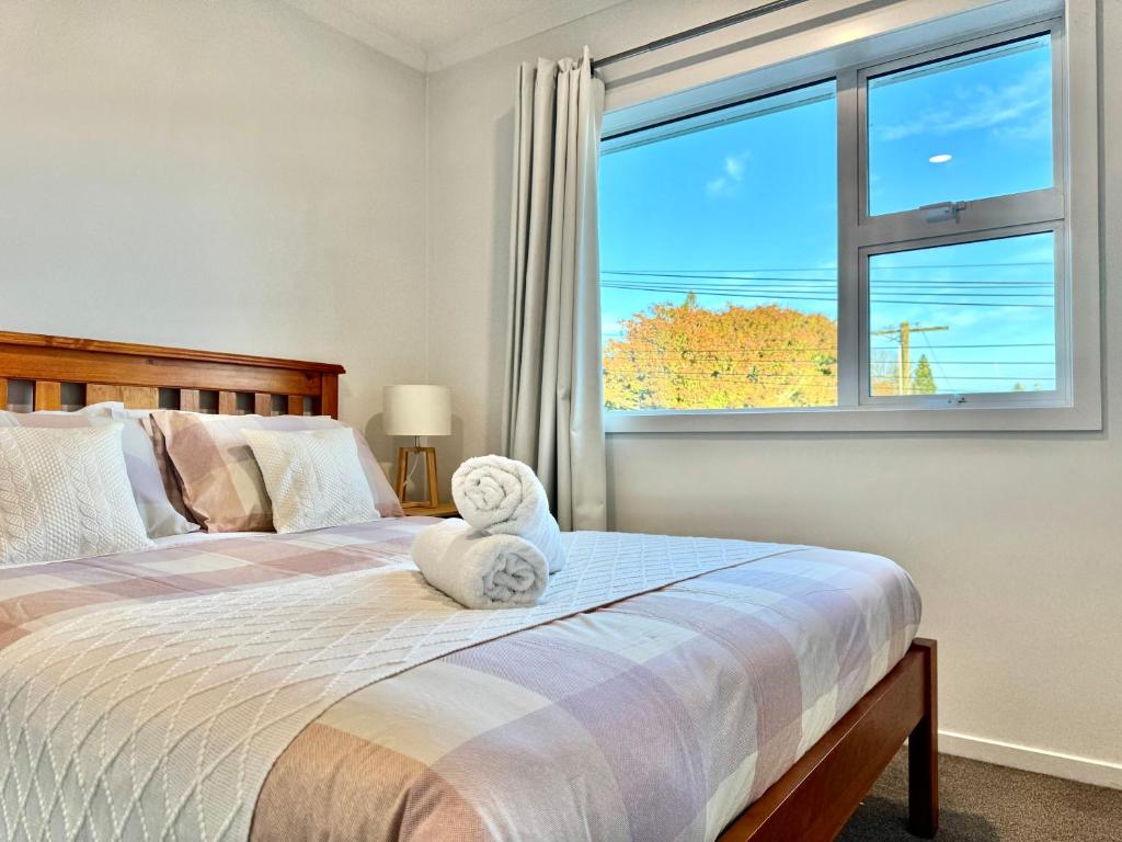 Newly Built 3 BDMs Besides Chartwell Shopping Mall - Resim 4