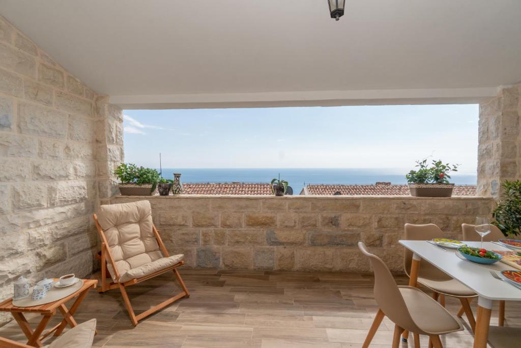 Γενική θέα στη θάλασσα ή θέα στη θάλασσα από  αυτή η βίλα