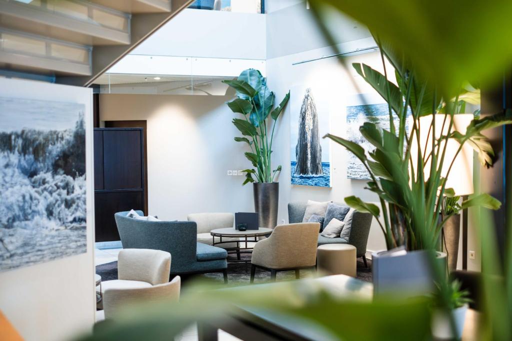 Istumisnurk majutusasutuses Hotel Seepark Thun