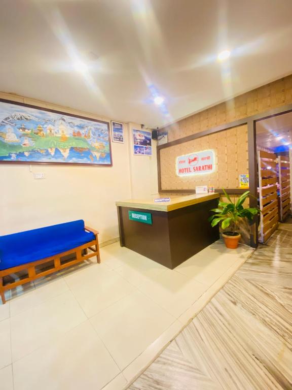 Lobi atau kawasan kaunter penerimaan di Hotel Sarathi