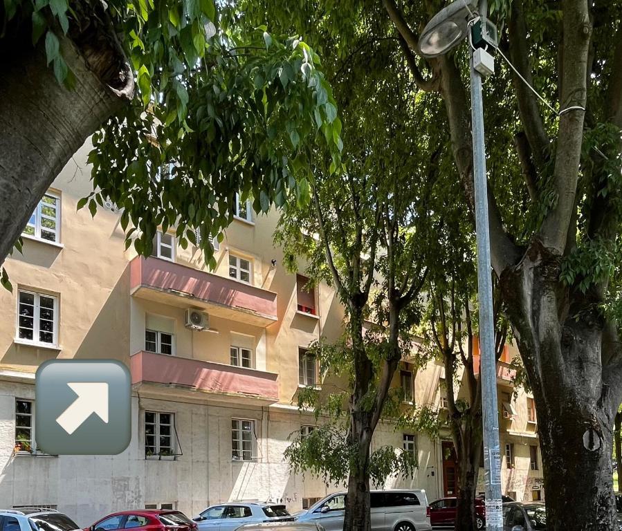 Budova, v ktorej sa apartmán nachádza