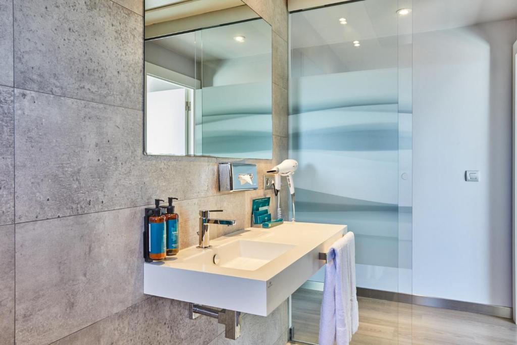 Silken Turcosa 3 Sup - 16