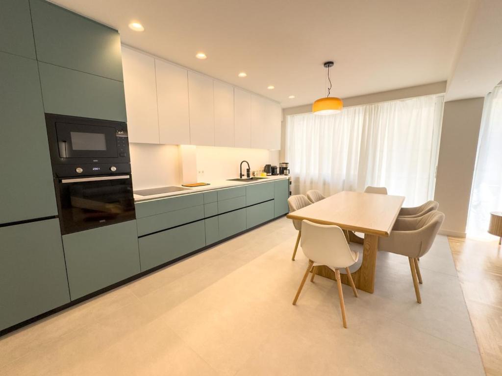 Syntagma Spacious Residence