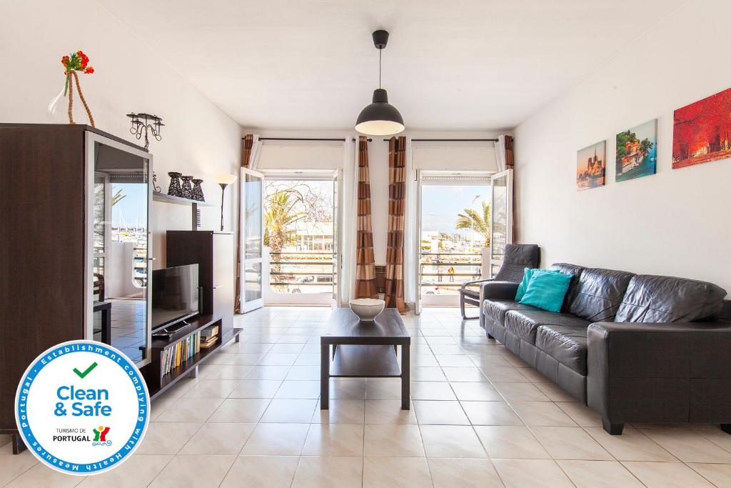 Kuchyň nebo kuchyňský kout v ubytování B77 - Im on Avenida Apartment in Lagos