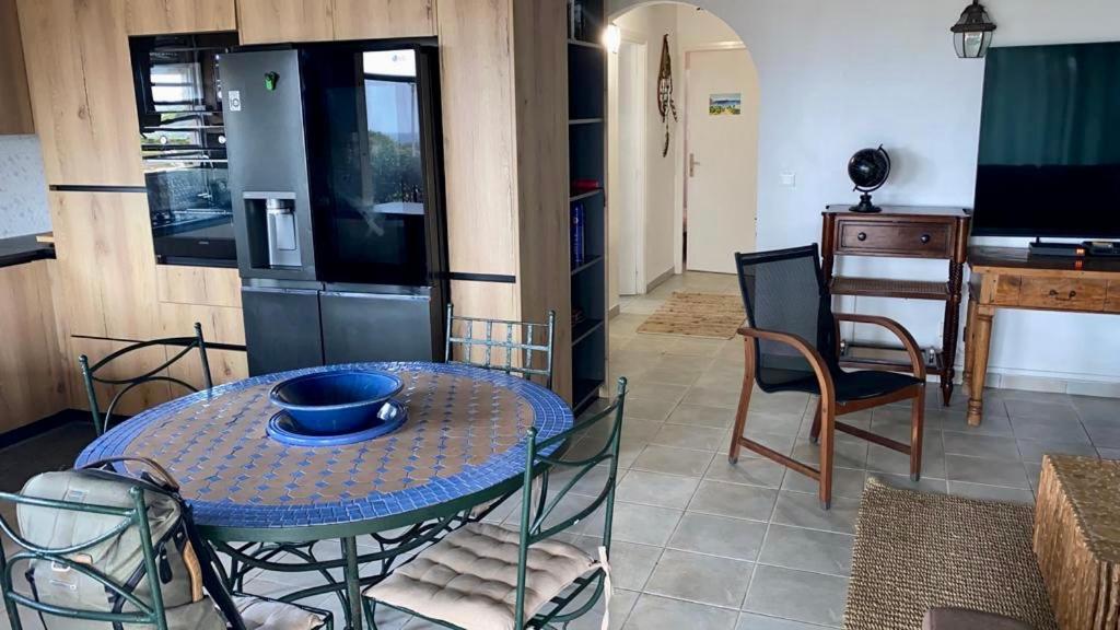 Kuchyň nebo kuchyňský kout v ubytování LEN'HOUSE