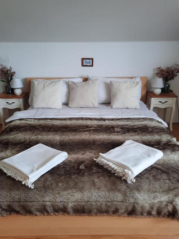 Postel nebo postele na pokoji v ubytování Apartmán Mikulov