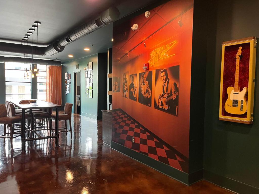 Fotografie z fotogalerie ubytování Nashville Studio B Suite 4BR by Maddox Hotel v destinaci Nashville