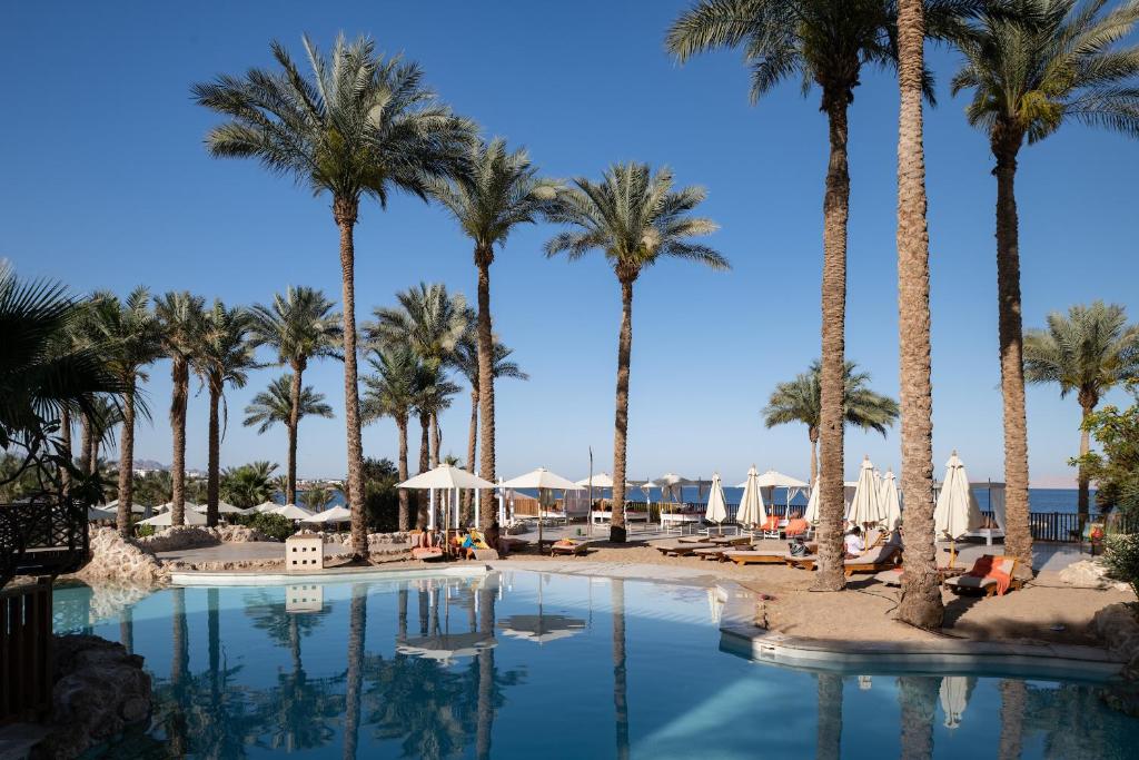 Bazén v ubytování The Grand Hotel Sharm El Sheikh nebo v jeho okolí
