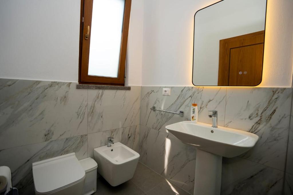 Koupelna v ubytování Guesthouse Véni i Gjyshit