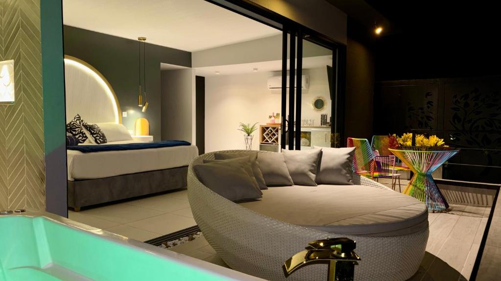 Bazén v ubytování La Font Ecolodge nebo v jeho okolí
