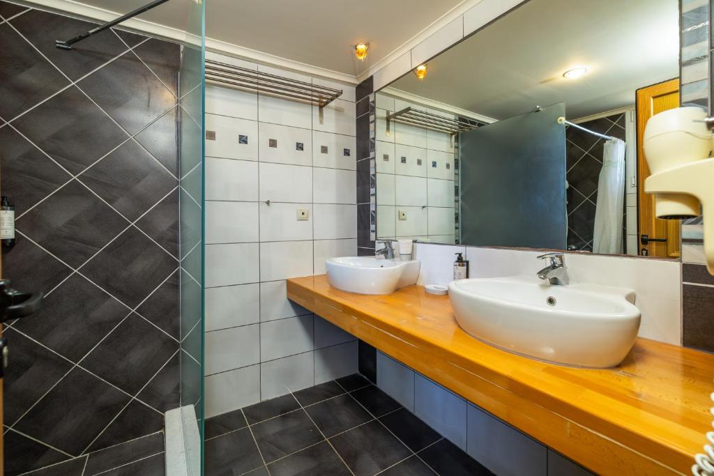Koupelna v ubytování Anassa Hotel