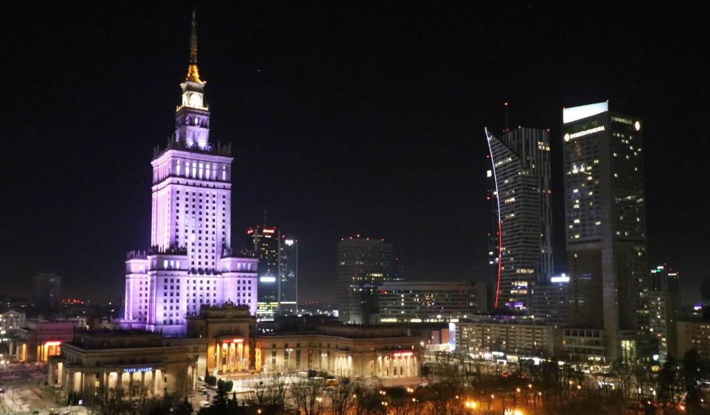 Falcon Apartment Center 4 Metro Świętokrzyska - 17