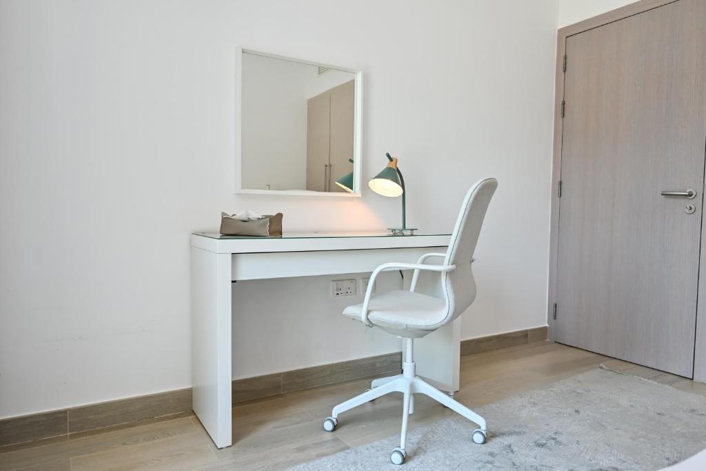 Walk To Mall, Chic Decor 1br! Near Ferrari, F1 - Resim 10