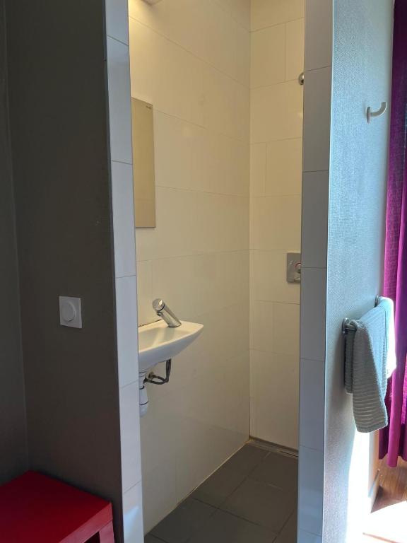 Koupelna v ubytování Hotel d Enghien