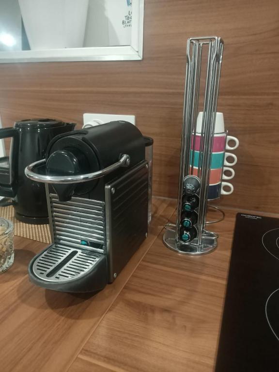 Zdjęcie z galerii obiektu Le Petit Cocon - Parking privé - Lyon Sud w mieście Vénissieux