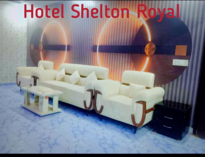 Shelton Royal Hotel - 