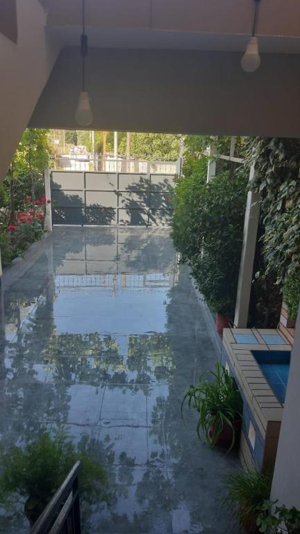 A piscina em ou perto de Guest House Emi