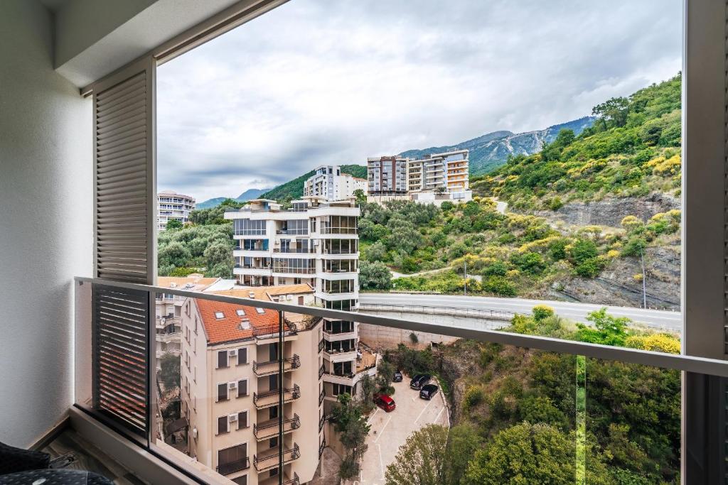 Nespecifikovaný výhled na hory nebo výhled na hory při pohledu z apartmánu