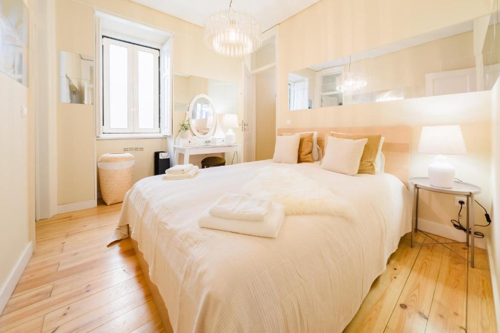 Beautiful 41BR wAC - in Heart of Lisbon