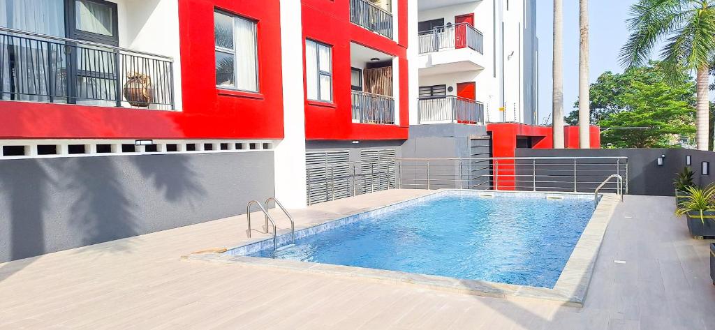 Beaufort Cozy Luxury Hideout with Restaurant, FREE Swimming pools & Gym, 10 mins from Airport, 24-7 Security Guards, Backup Power, Close to Tourist Attractions