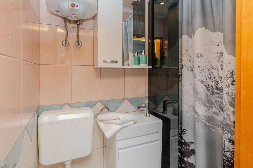 Kúpeľňa v ubytovaní Apartments Tukara