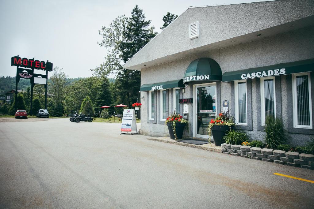 El edificio en el que está el motel