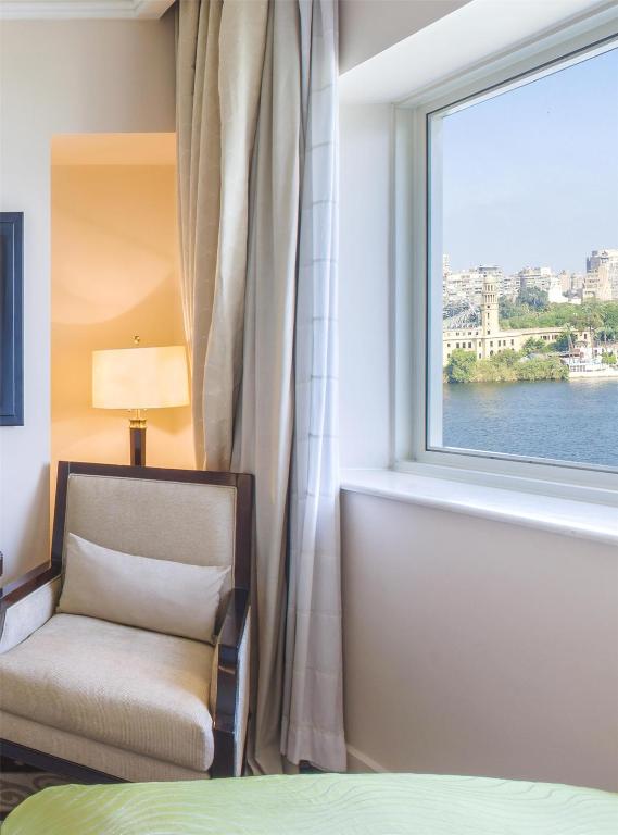 Výhled na řeku, která protéká v blízkosti hotelu
