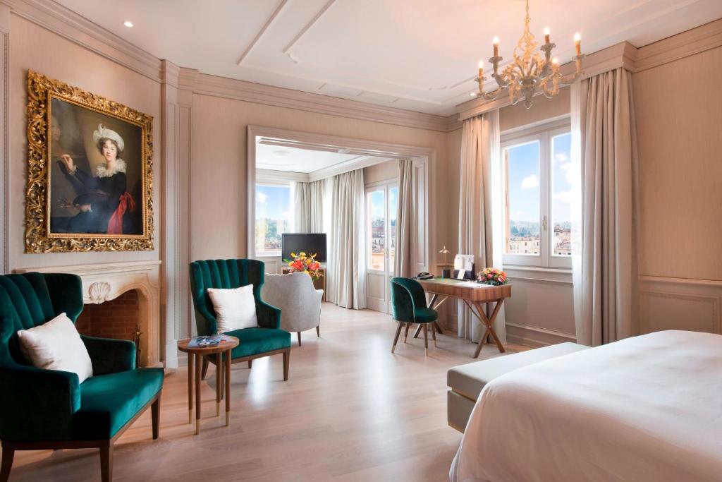 A seating area at The Westin Excelsior, Florence