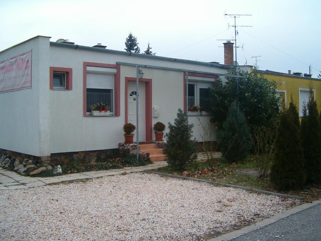 Budynek, w którym mieści się apartament