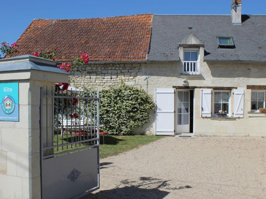 Gambar di galeri bagi Gîte cosy en tuffeau, rénové, au cœur de la Touraine, proche châteaux, cour privative, vélos, non-fumeur - FR-1-381-209 di Savigny-en-véron