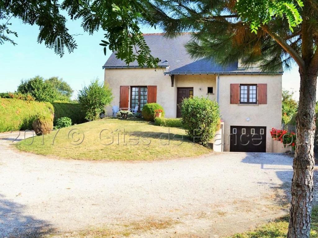 Charmante maison avec jardin, 2 terrasses et cheminée, proche Château d'Azay-le-Rideau - FR-1-381-279 - Housity