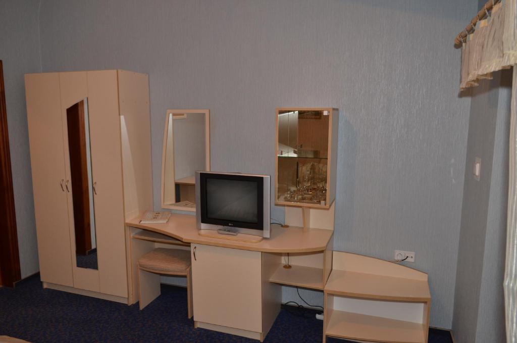 TV a/nebo společenská místnost v ubytování Hotel Serpanok