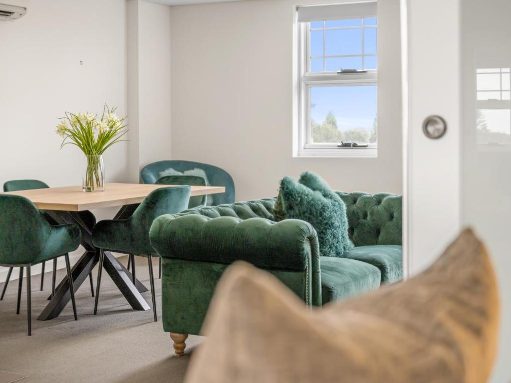 
Two-Bedroom Apartment
