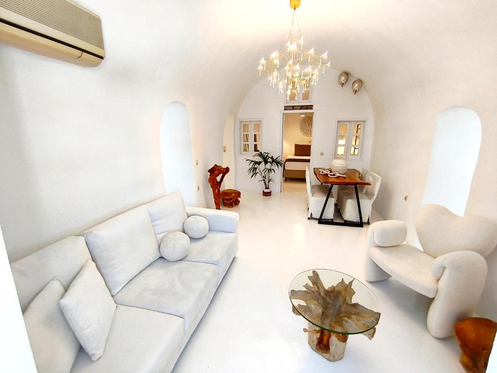 The Magic Luxury Cave Suites的休息区