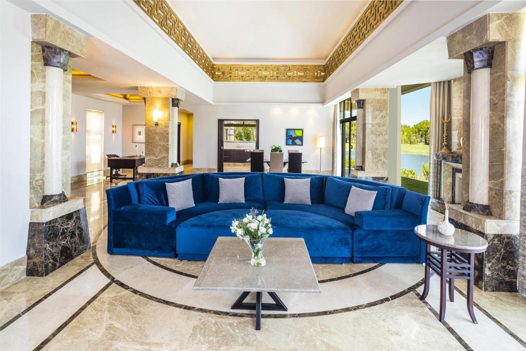 Posezení v ubytování Kempinski Hotel The Dome Belek