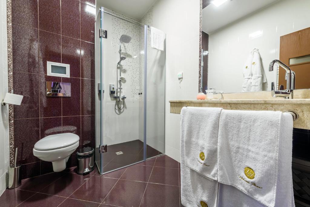 Victoriya's House - Habitación Gemela Con Balcón