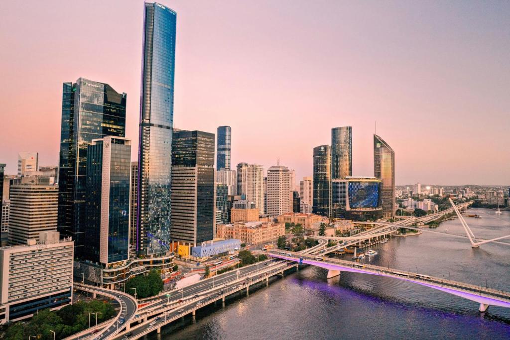 Nespecifikovaný výhled na destinaci Brisbane nebo výhled na město při pohledu z hotelu