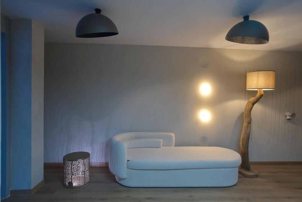 CITYLUXE Suites & Rooms - Resim 12