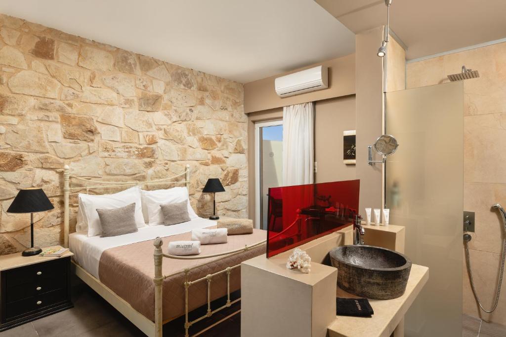 Postel nebo postele na pokoji v ubytování Mistral Hotel - For Solo Travelers