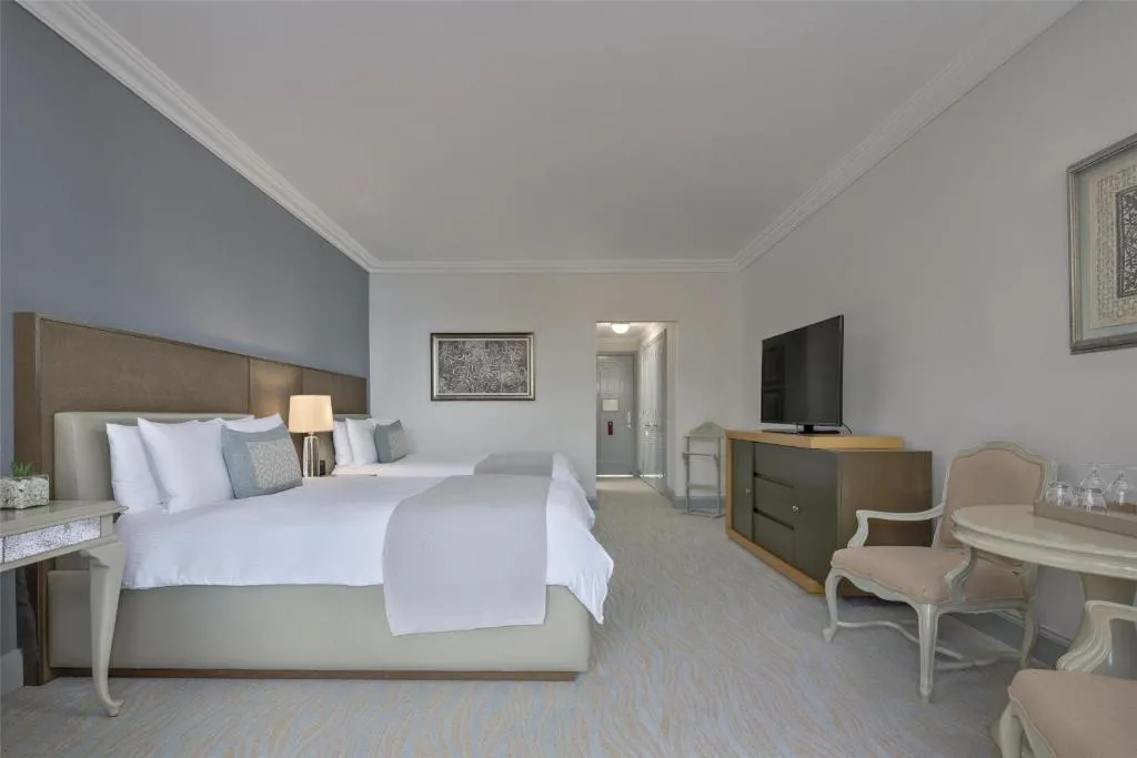 Seaside Suite