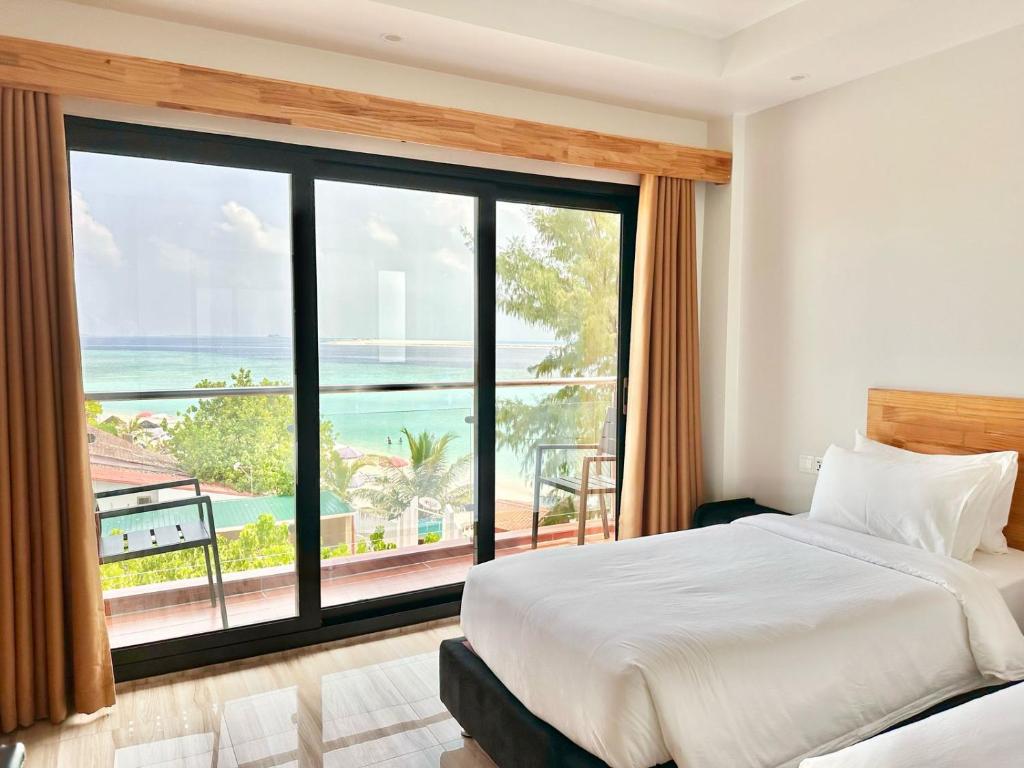 AIMI Beach, Gulhi Island, Maldives - View 8
